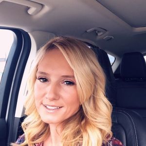 Meet your Posher, Holly